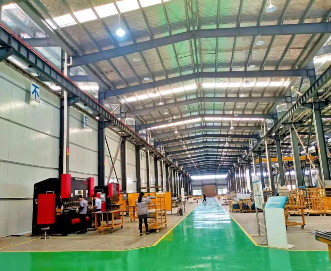 【开云网页版页面-开云online(中国)
湖南生产基地】热火朝天生产忙，高质高效产精品！​