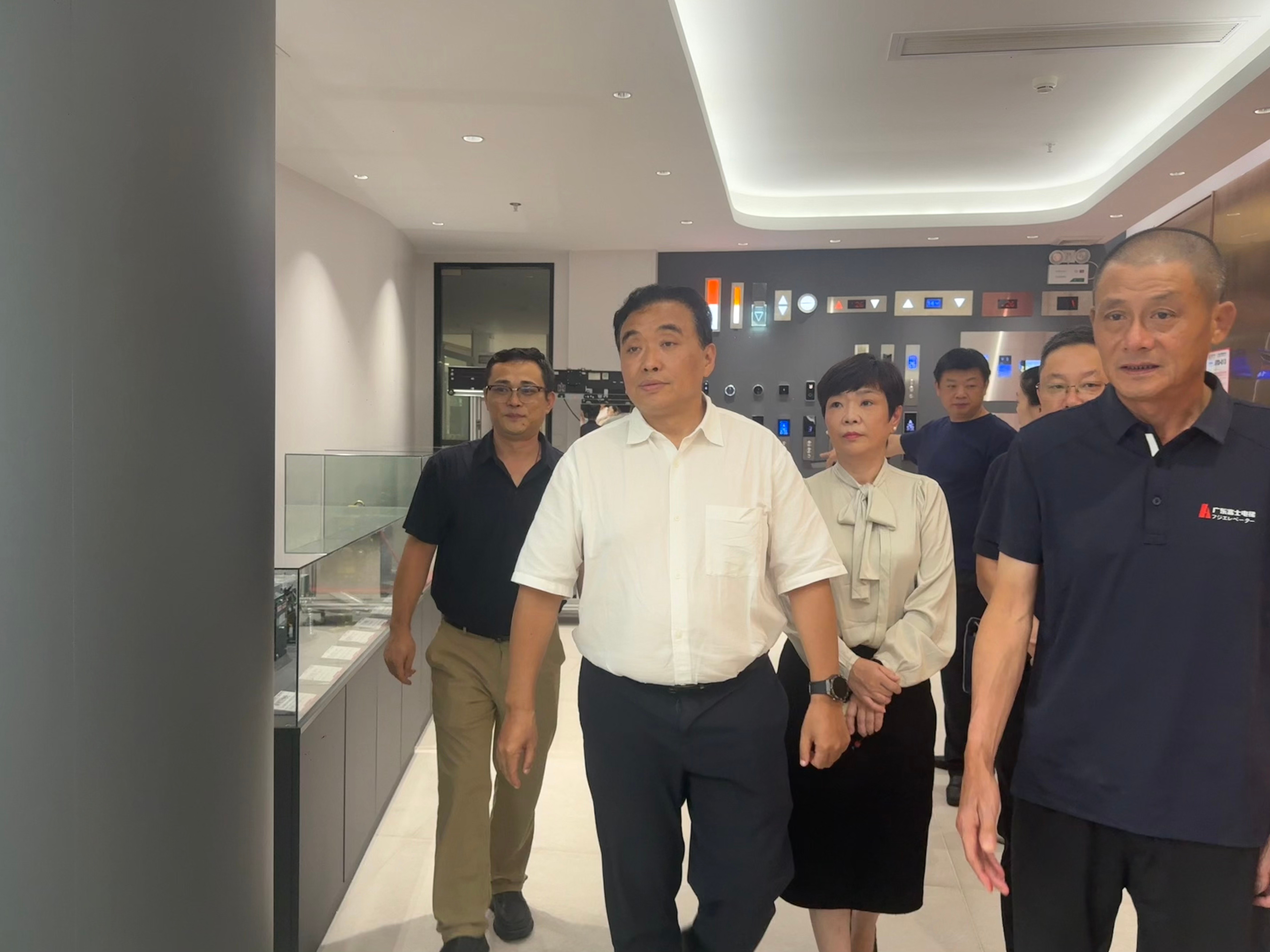 湘粤相依 侨联赋能｜湖南省、市侨联领导莅临开云网页版页面-开云online(中国)
视察指导！